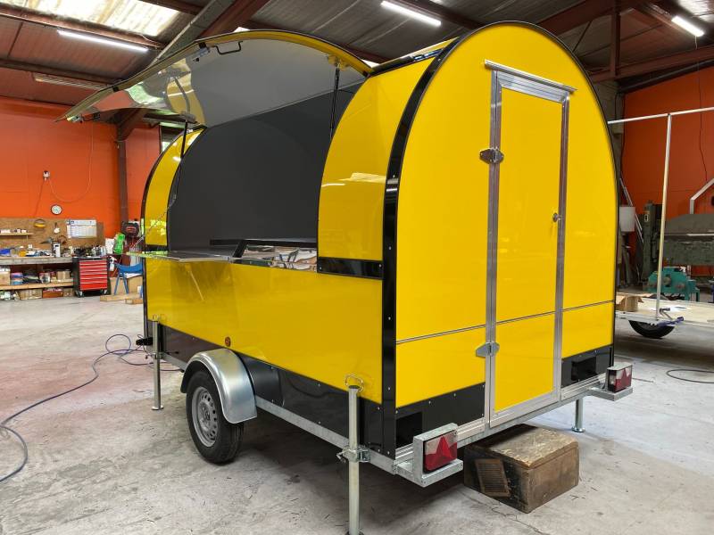 Informations et prix sur la location de remorque Foodtruck sans aménagement en France