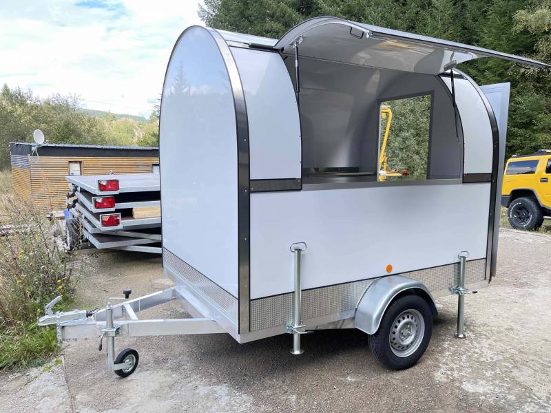 Achat petite roulotte snack avec équipements standards aux normes Paris