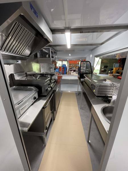 idée d’Achat de remorque food truck tout aménagé aux normes en France à Paris 75