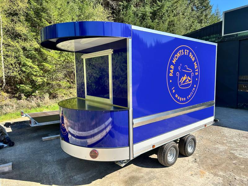 faire construire son foodtruck sur-mesure aux normes à Annemasse 74