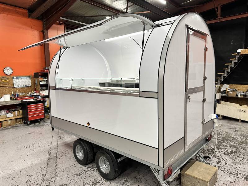 Prix foodtruck tout aménagé aux normes à Poitier 86